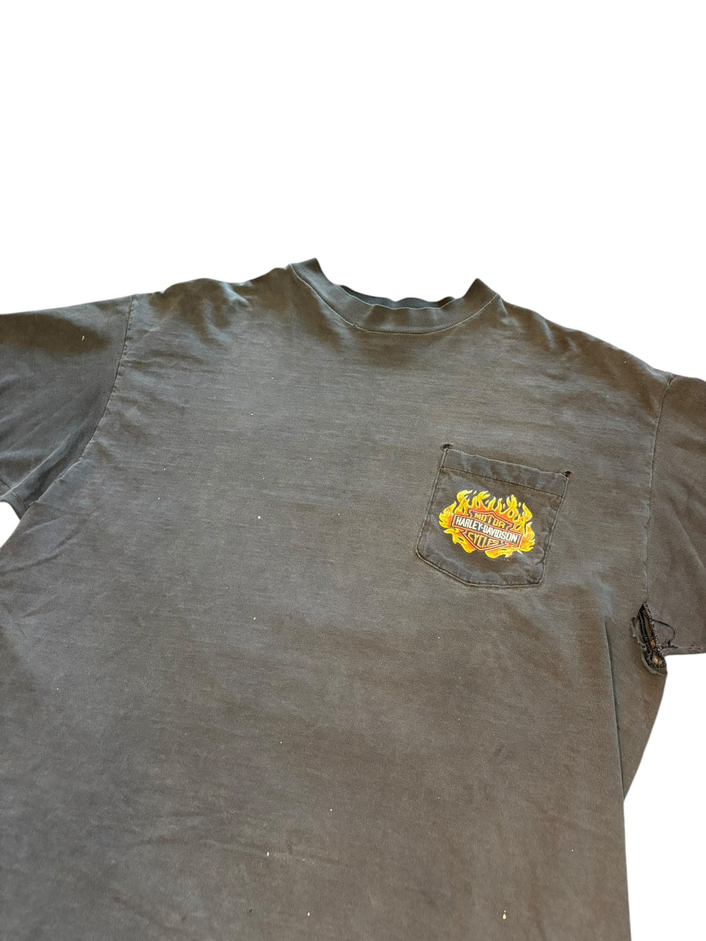 Vintage 1990s Harley Davidson Faded And Thrashed Flameball Pocket Tee (XL)